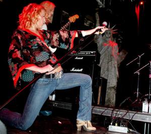 There's only one thing missing from those tight Plant pants!