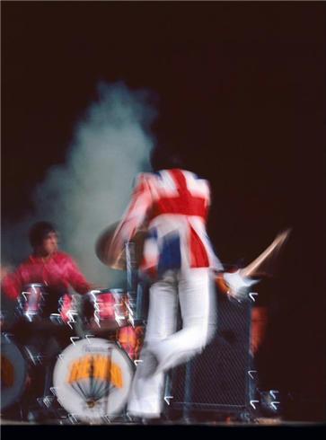 British bangers and mash, Who style: one voice, one guitar, one bass, one humongous drum kit. Add dynamite and stir. Serves a full house.