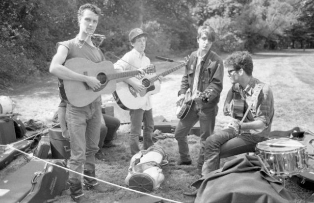 Roughing it outdoors, Scruffy style.